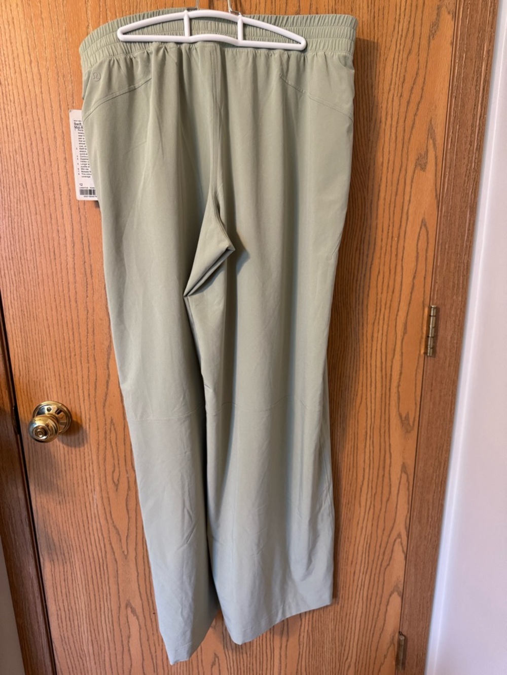 lululemon athletica Swift Mid-Rise Wide-Leg Pant - Picture 2 of 6